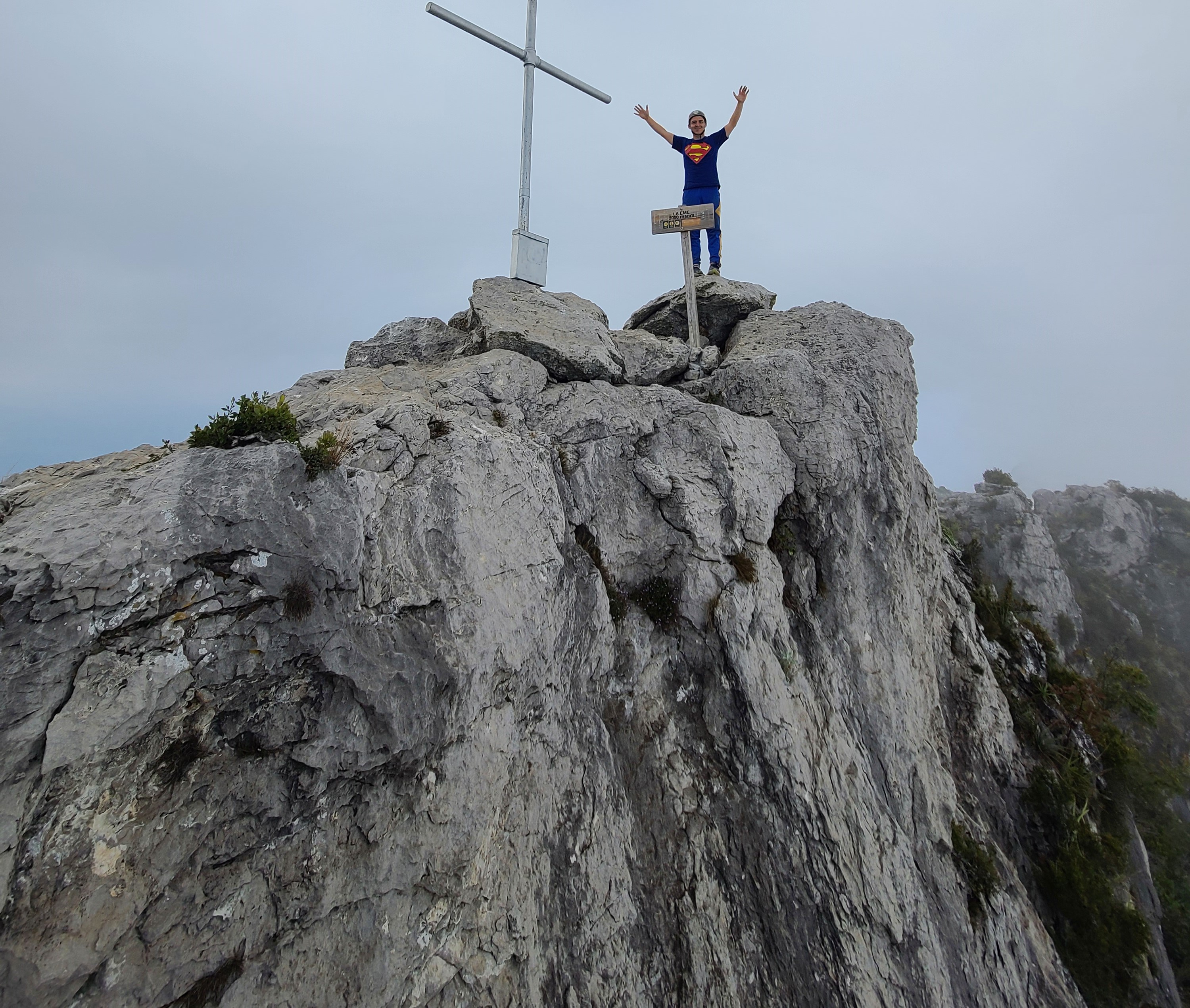 Cumbre La M
